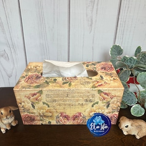 Vintage tissuedoos met bloemen - handgeschilderd romantisch decor voor thuis, shabby-chique bloemenhoes, vintage bedel