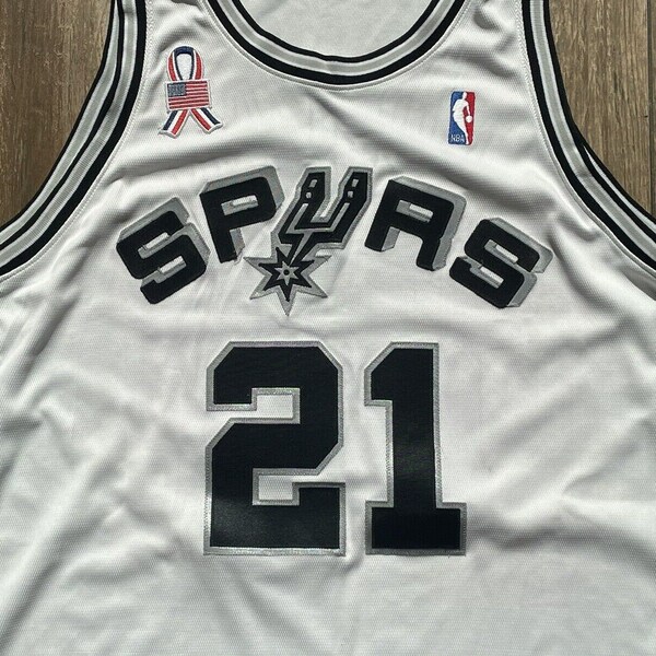 2001-02 Tim Duncan San Antonio Spurs Game Worn Used Jersey MVP season mears LOA