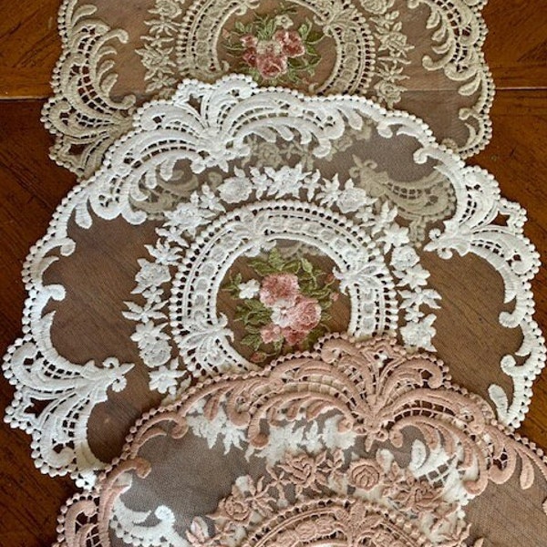 Napperon en dentelle victorienne, napperons brodés, napperons vintage, tapis de table basse, thé victorien, napperon au Crochet