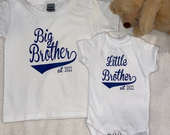 Big Brother T-shirt. Little Brother Onesie. Big Brother Little Brother outfits. Siblings matching sets. New Born welcome ideas
