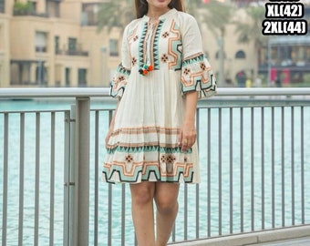 Haut tunique en coton surpiqué pour femmes de couleur blanche Western Wear | Collections été élégantes de vêtements pour femmes | Portez des vêtements western |