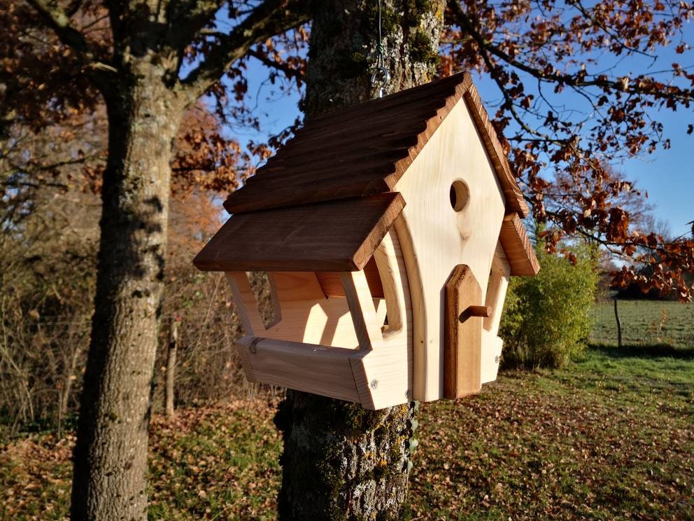 Cabane Nichoir et Mangeoire en Sapin Fabrication Artisanale Française