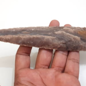 Agate crafted flint stone arrowhead size 7 inches big arrowhead