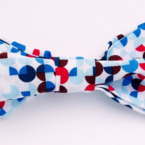 Abstract shops Pattern BowTie of High quality Eco-Friendly Cotton for Your Unique Trendy Look or Universal Great Gift for Friend and Girlfriend