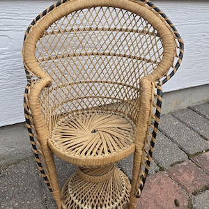 Peacock chair / Vintage mini Peacock chair/ Wicker rattan doll plant stand boho chair Vintage Mini Wicker Peacock Chair/