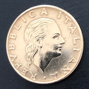Coin 200 Lire Italy 1977