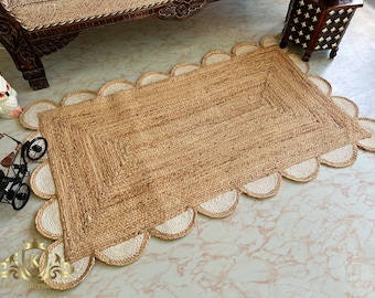 Hand-Braided Jute Scalloped Rug – Natural Boho Area Floor Covering