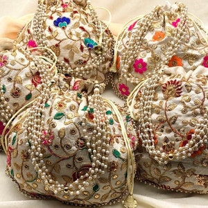 Lot von 100 verschiedene handgemachte Frauen gestickte Clutch Geldbörse Potli Tasche Tasche Kordelzug Rückgabe Geschenk für Braut potli, Hochzeit Geldbörse