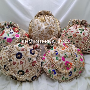 Lot Of 100 Indian Handmade Women's Embroidered Clutch Purse Potli Bag Pouch Drawstring Bag Wedding Favor Return Gift For Guests Free Ship