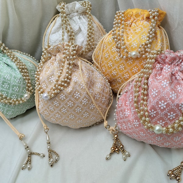 100 Pcs Indian Handmade Pouch Bags Potli Purse Bag For Gift Brocade Art Silk Drawstring Baby Shower Wedding Party Christmas Favors Bag