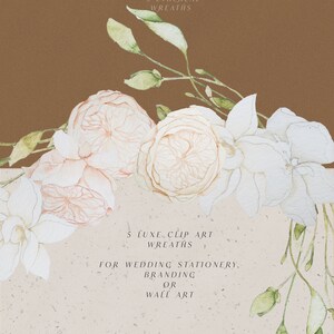 Op de afbeelding: Vijf aquarelbloemkransen met witte en perzikkleurige bloemen en groene bladeren. De tekst "ARTIS 5 ETHEREAL WREATHS 5 LUXE CLIP ART WREATHS FOR WEDDING STATIONERY, BRANDING OR WALL ART NATURAE" staat in zwarte tekst op een bruine en beige achtergrond.