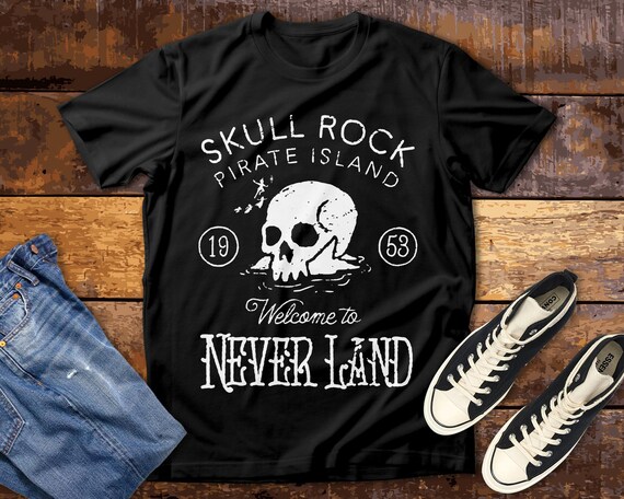 Peter Pan Skull Rock Vintage Graphic T 