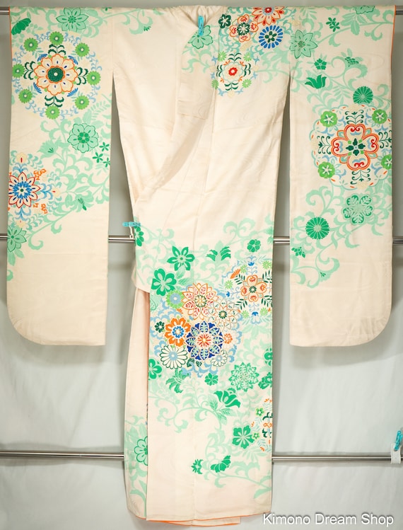 Circles & Flowers Off White Furisode with Green V… - image 4