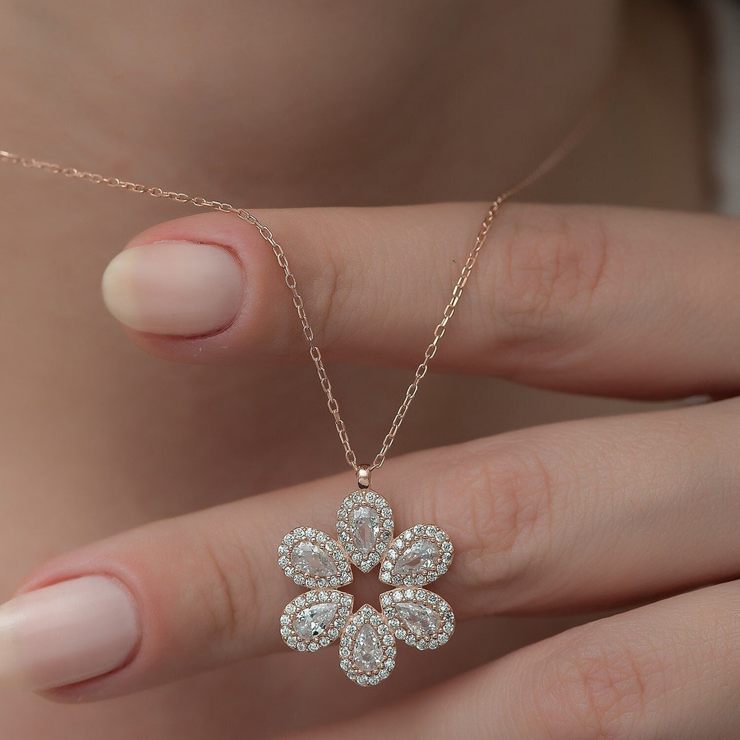 Daisy Necklace, 925 Silver Daisy Flower Necklace, Daisy Pendant, Daisy
