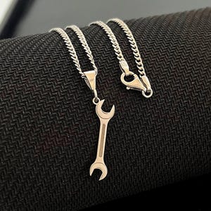 Collier pendentif clé en argent sterling 925 • Bijoux de clé minimalistes faits main • Cadeau unique pour homme et femme