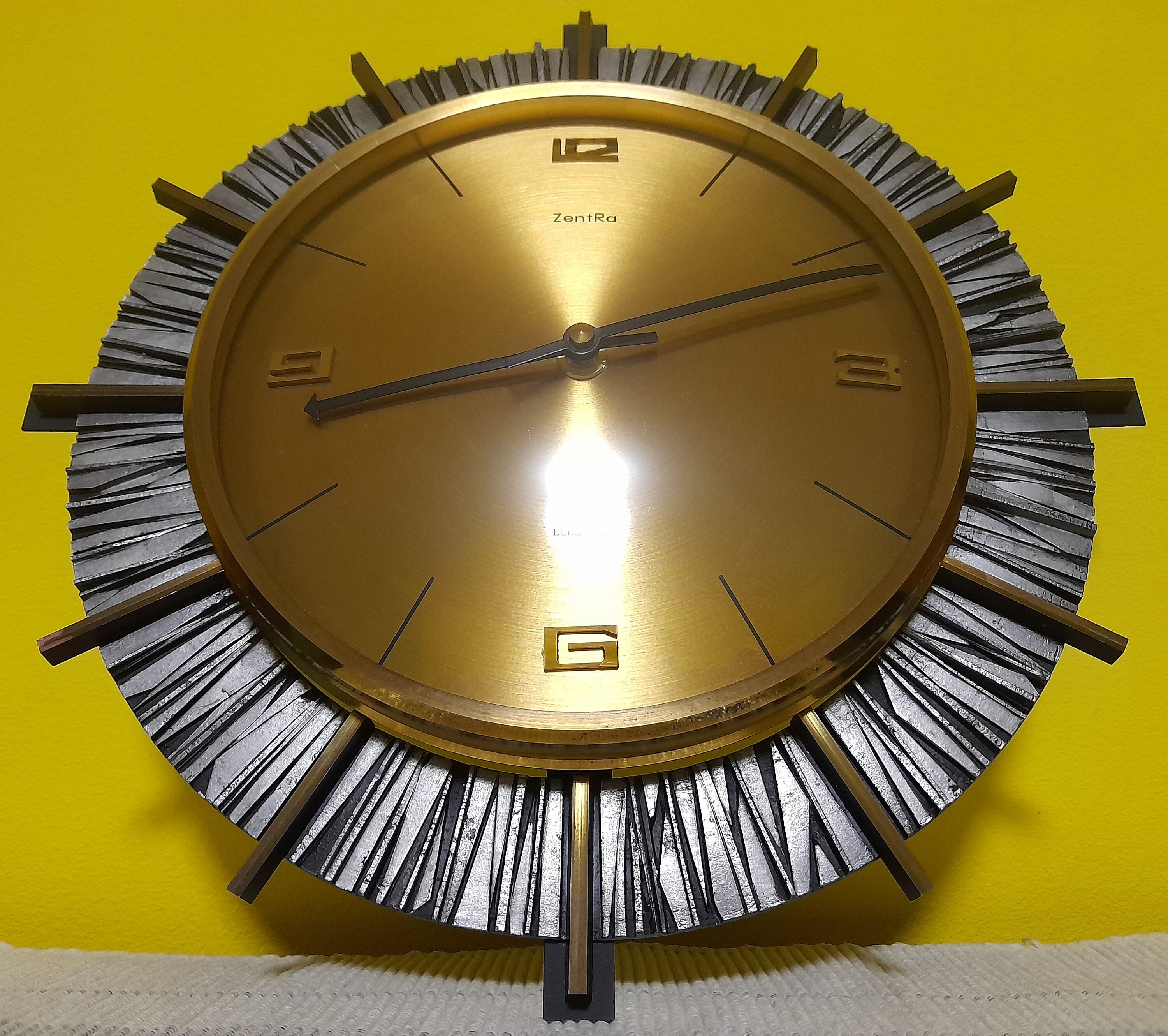 ZENTRA LARGE ATOMIC West Germany Wall Quartz Clock Made of Etsy