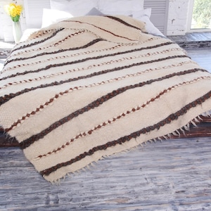 White Wool Blanket Heavy Striped Throw Queen Size Warm Bed Coverlet Room Decor large Wool blanket queen Organic wool blanket Wool blankets