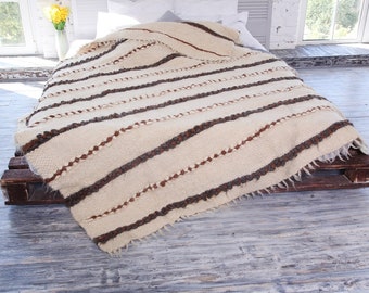 White Wool Blanket Heavy Striped Throw Queen Size Warm Bed Coverlet Room Decor large Wool blanket queen Organic wool blanket Wool blankets
