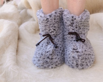 Organic wool slipper boots, Handmade slipper socks with sole, Warm Knit Slippers, House shoes, Sheepskin Home Slippers Wool Shoes Boots Warm