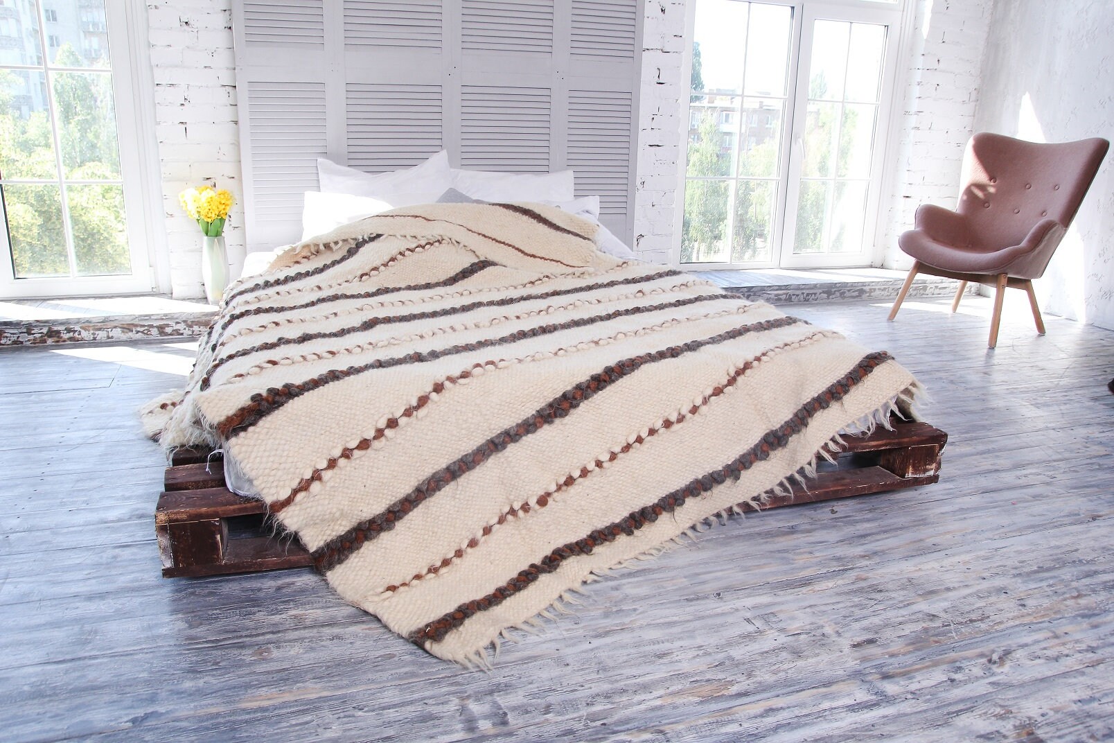 White Wool Blanket Heavy Striped Throw Queen Size Warm Bed Coverlet Decorative Plaid For Couch Living Room Decor Housewarming Gift 