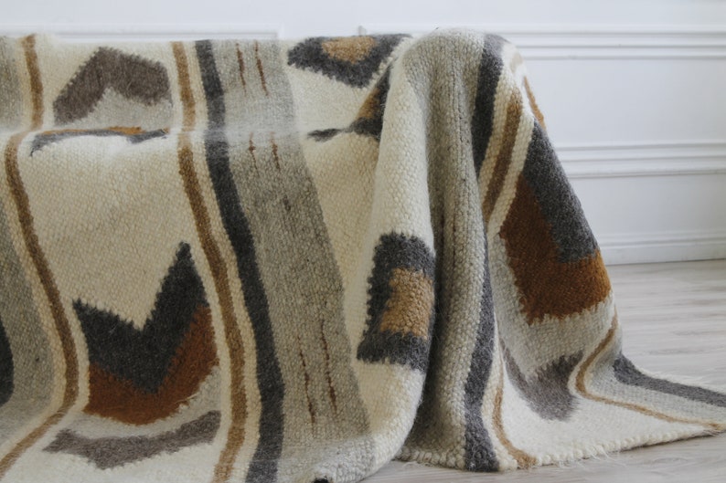 Stylish decorative blanket outdoor 100% wool blanket wedding
Outdoor berber blanket bulky
Blanket throw thick
Woolen swedish decorative plaid
Wool scandinavian quilt
Warm Large wool throw