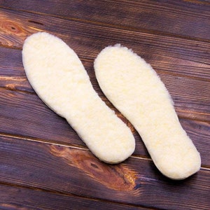 Organic lambs wool insoles for women, Handmade wool boot insoles for men, Warm womens wool insoles, House shoes sheepskin wool insoles women