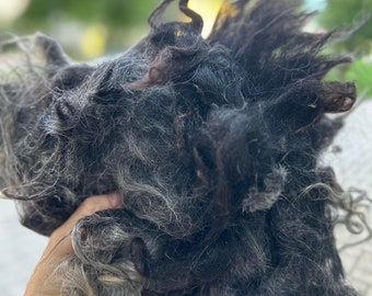 100% zwart natuurlijk wolgaren, met de hand gewassen witte schapenwol voor spinnen, weven, naaldvilten en vezelkunst, ongeverfd schapenwolgaren