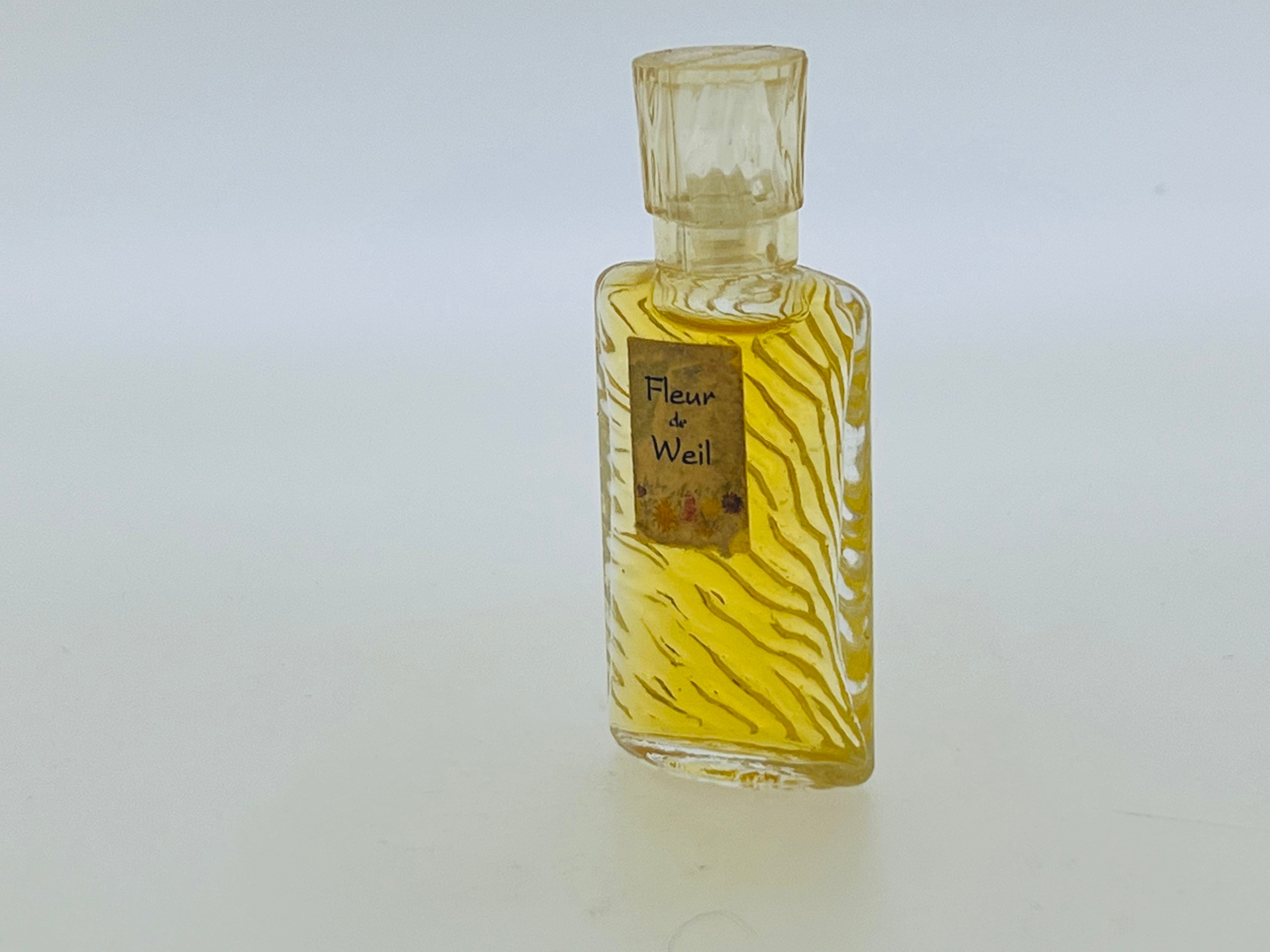 【香水】WEIL DE WEIL PARFUM オーデコロン 118ml　希少品 香水】WEIL DE WEIL PARFUM オーデコロン 118ml 希少品 - メルカリ