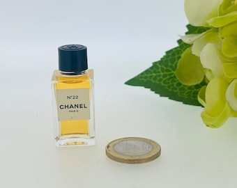 N 22 Chanel EAU DE TOILETTE miniature 4 ml Rare