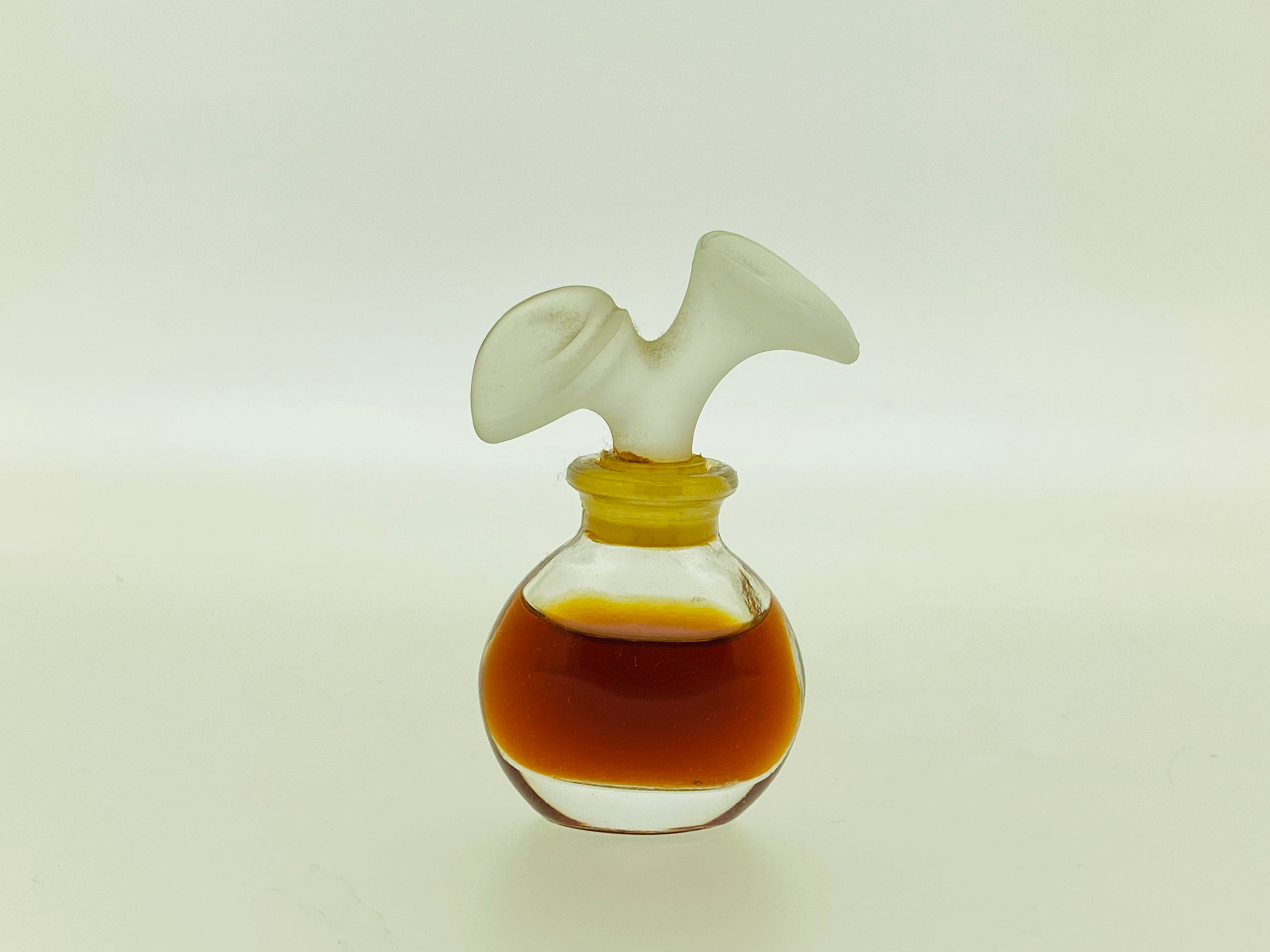 Chloe 1975 perfume on sale