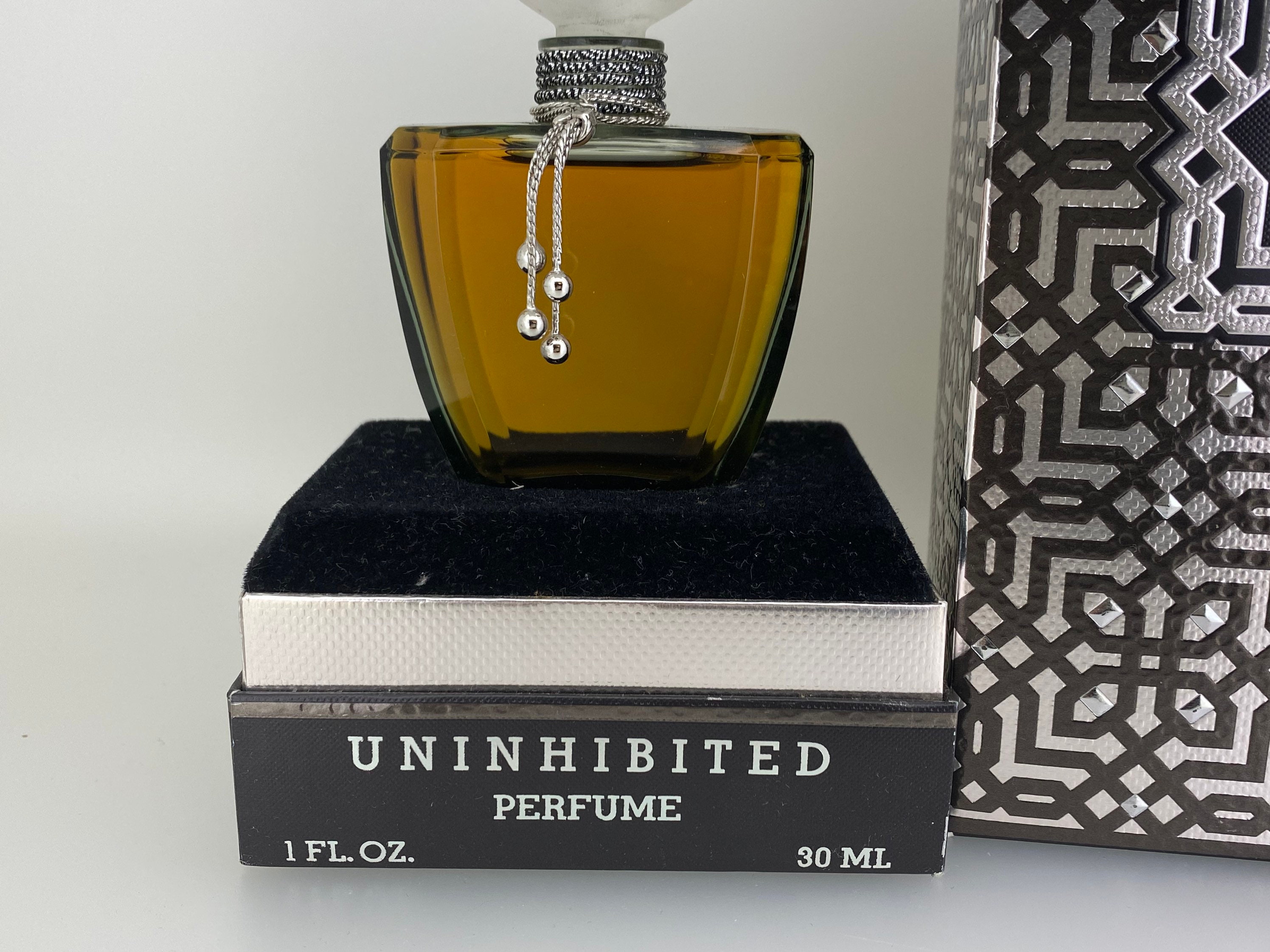 CHER UNINHIBITED EDT★美しいヴィンテージの香り★木質/芳香族 Uninhibited Cher (1987) PARFUM EXTRAIT 30 Ml RARE - Etsy