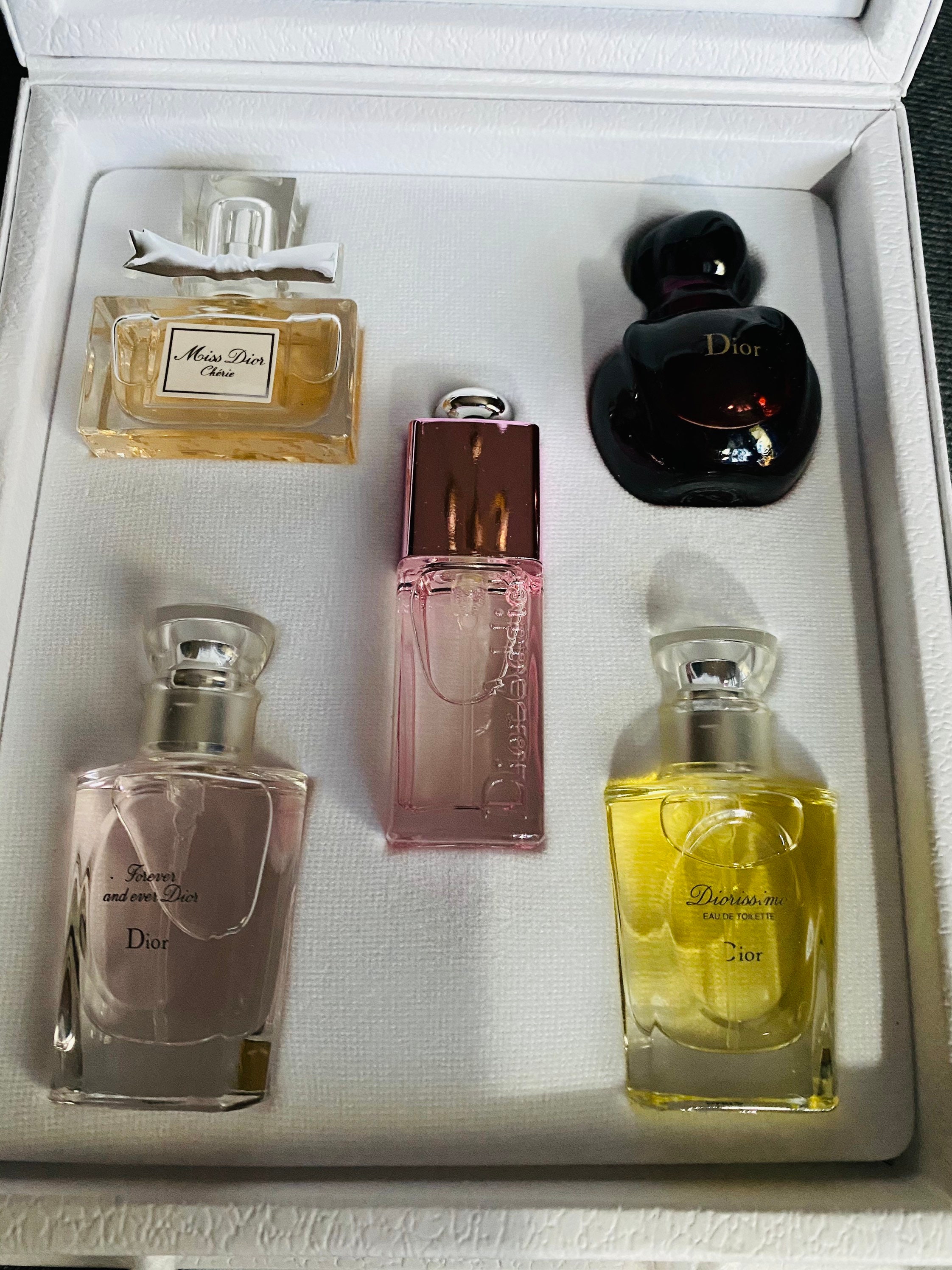 Set Christian Dior 5 Miniature Perfume,Hypnotic Poison Eau  Sensuelle,Forever and ever Dior,Diorissimo,Miss Dior Chérie,Dior Addict 2