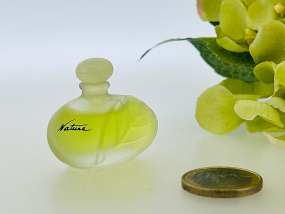 Parfum Yves Rocher Nature - Eau De Toilette 50 Ml, Neuf Avec Possible Défaut Mineur