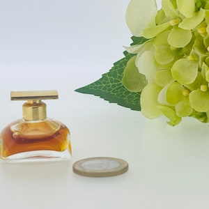 エスティローダー スペルバウンド オードパルファム 50ml ESTEE LAUDER エスティローダー スペルバウンド オーデ