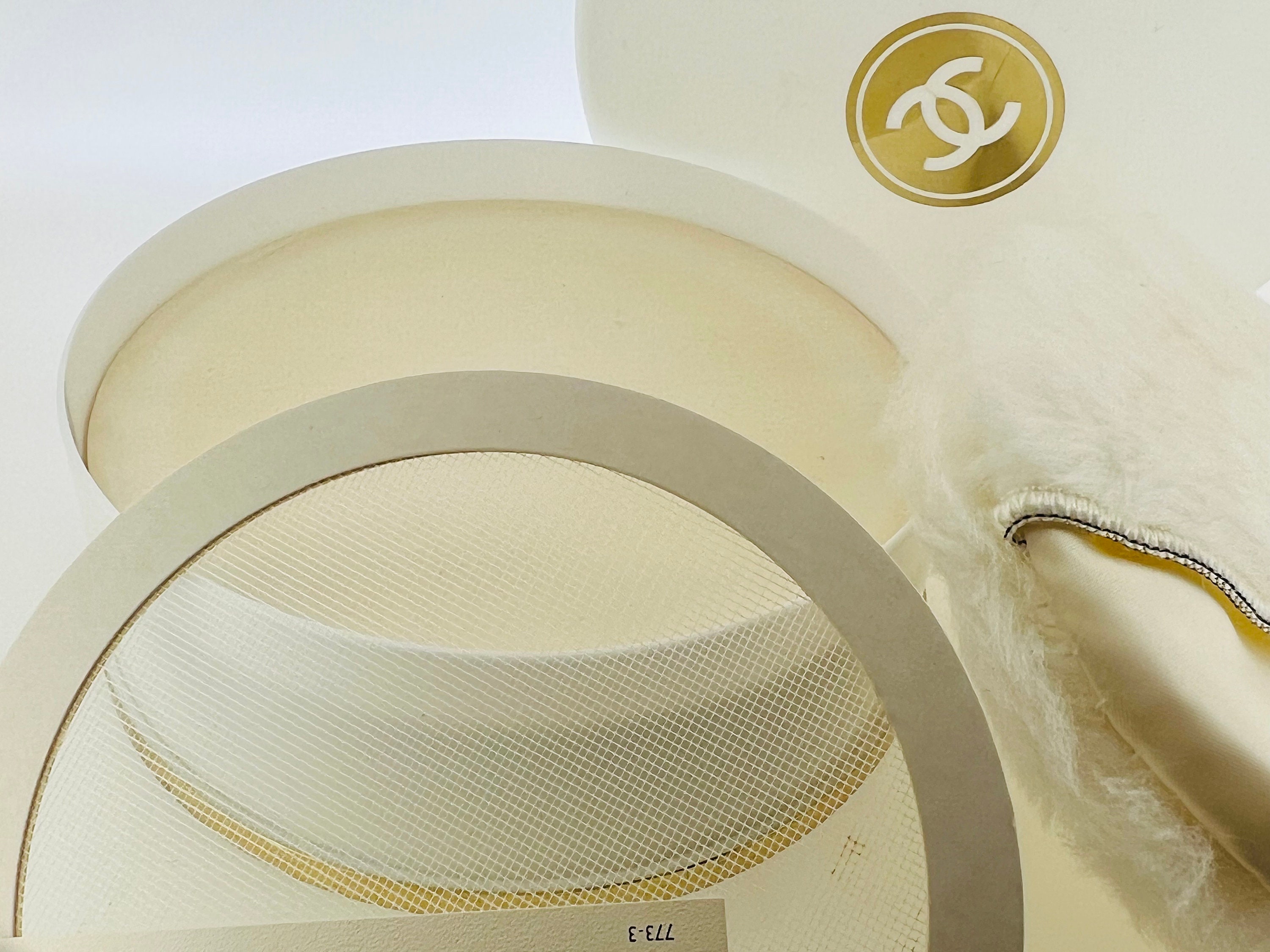 Vintage CHANEL N 5, NIB-SEALED, Bath Powder With/screen & Puff, 8 Ozs ...
