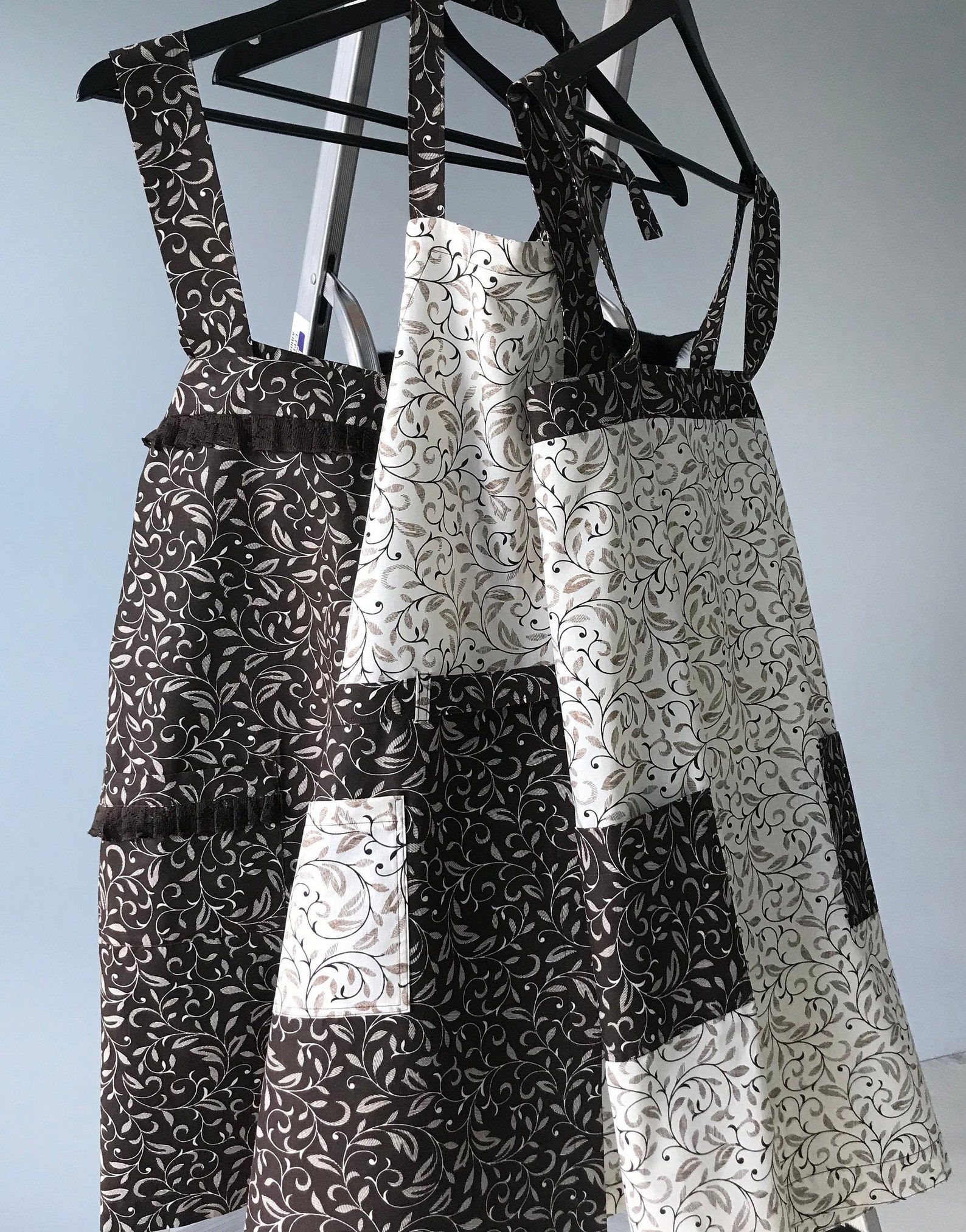 Florist apron / Full apron for women /Potters Apron/ Floral Etsy