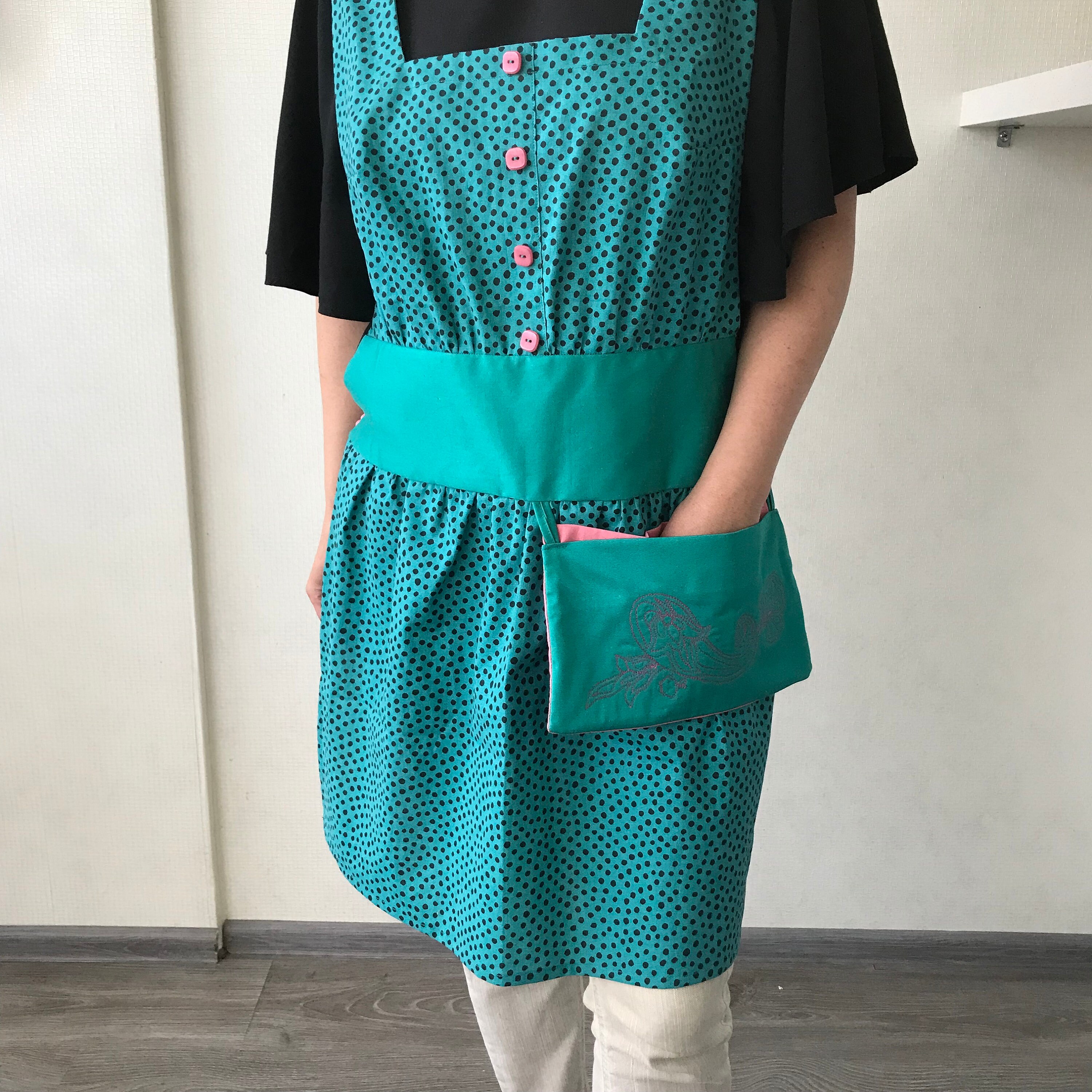 Dressy cotton apron for woman/Green apron/Polka dot apron/Embroidered apron