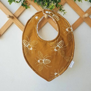 Absorbent feeding bibs, dribble bibs, bee print bibs, honey bee bibs