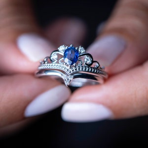 Royal Sapphire and Diamond Tiara Ring in 14k Gold – Princess Crown Engagement or Wedding Ring
