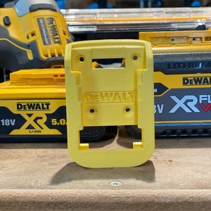 Soporte de batería Dewalt 18v Tstak flex volt power stack imagen 1