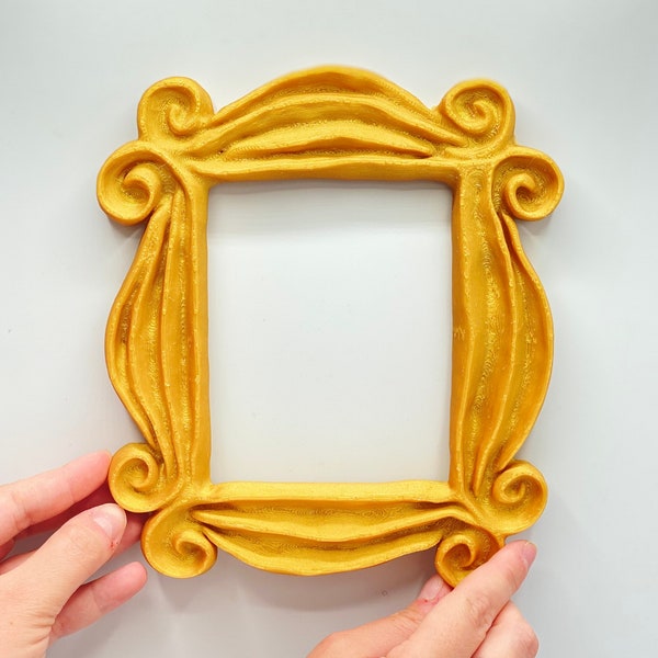 Friends Frame | Monica frame | door yellow peephole | gift for her best friend | TV show