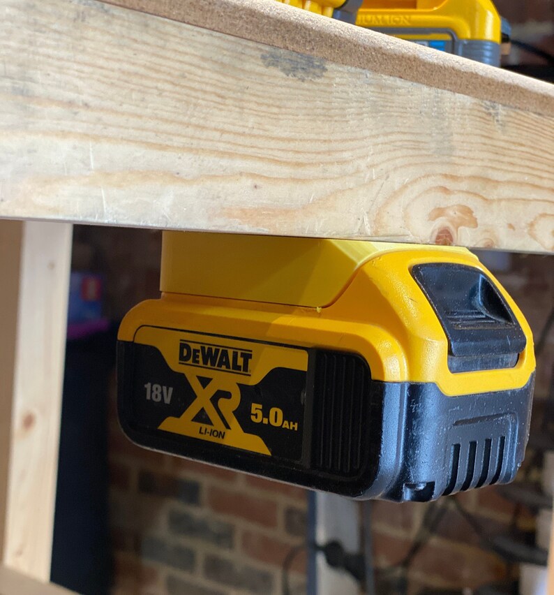 Soporte de batería Dewalt 18v Tstak flex volt power stack imagen 2