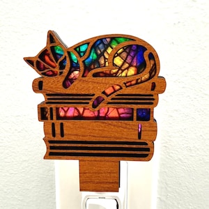 Cats and Books Night Light, Plug in Nightlight Cats, Cat Mom Gifts for Cat Lover, Cat Lover Gift for Girls, Cat Home Decor, Nursery Decor