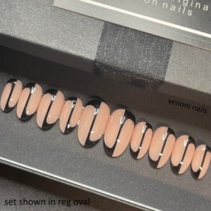Abstract Gel Press on Nails
