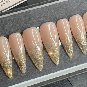 Midas Gel-Press auf die Nägel