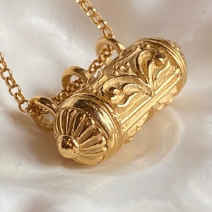 18k Gold Vermeil Kiaria wishing locket pendant which holds a secret message or affirmation image 2