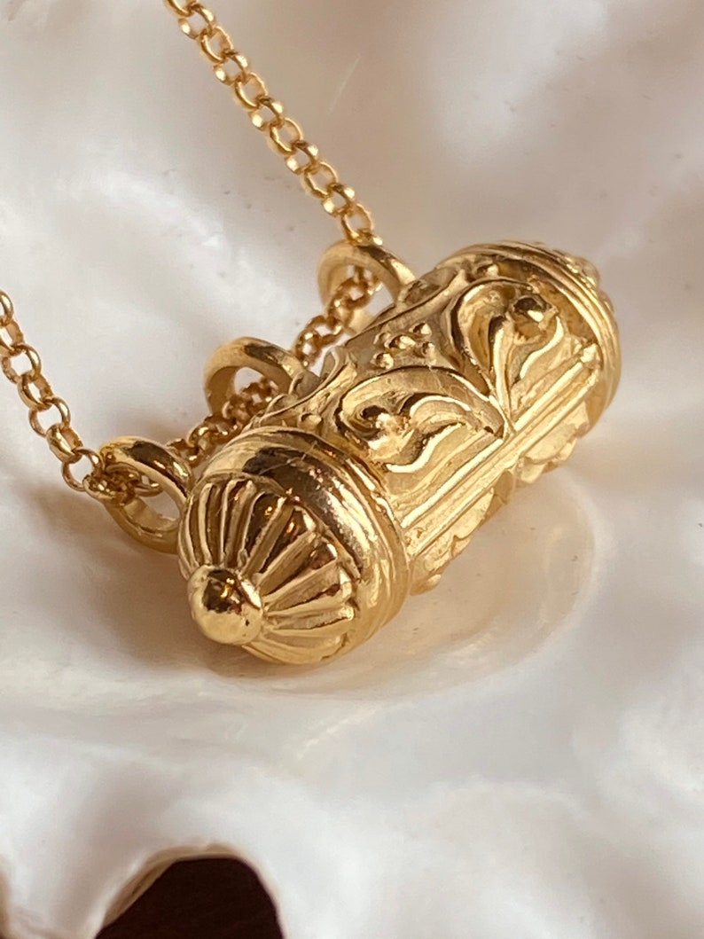 18k Gold Vermeil Kiaria wishing locket pendant which holds a secret message or affirmation image 2