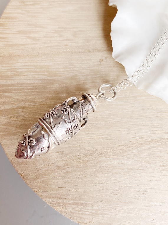 Buy Siti Perfume Bottle Necklace Aromatherapy Pendant Necklace