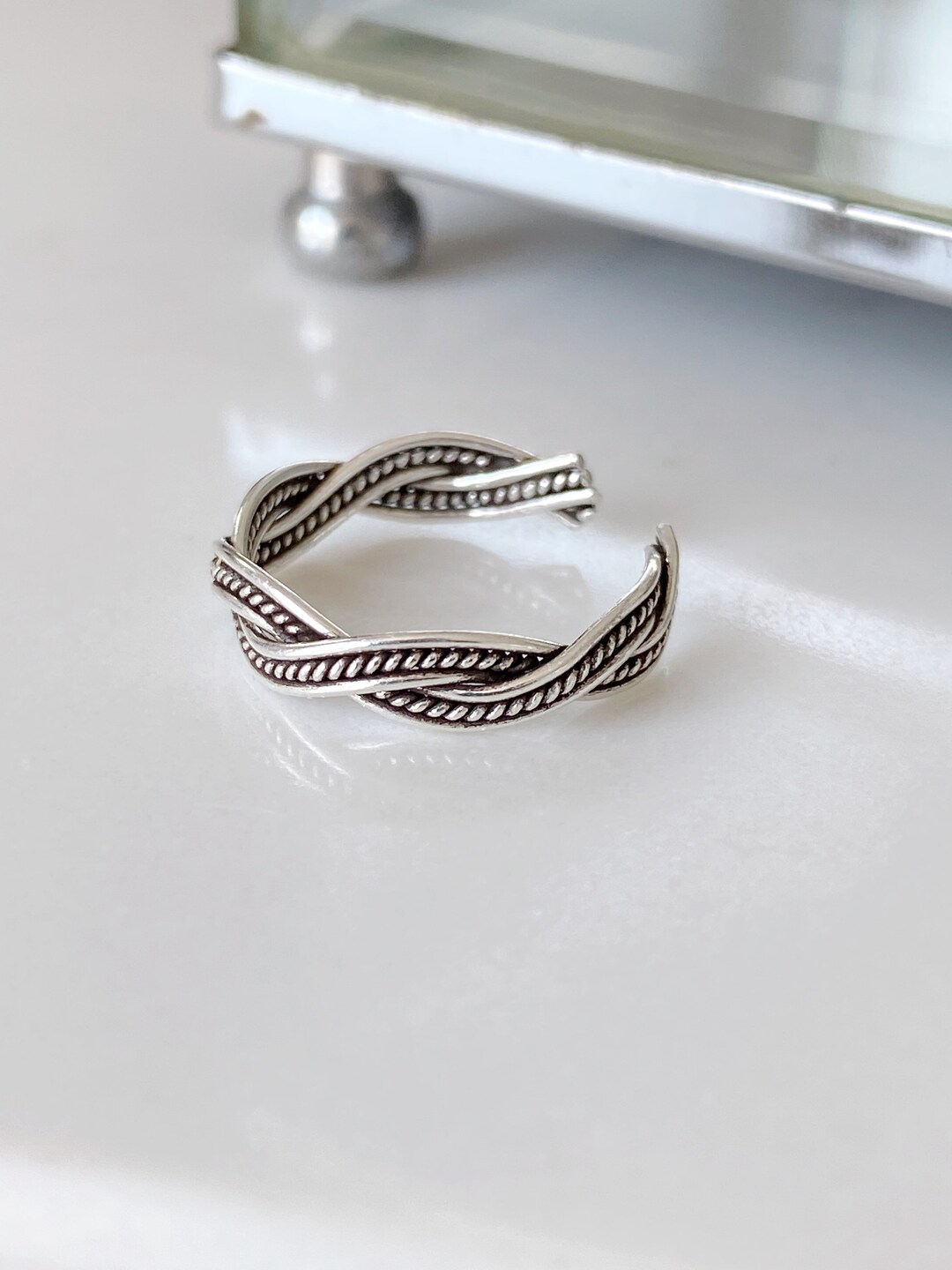 Sterling Silver Twist Toe Ring - Etsy