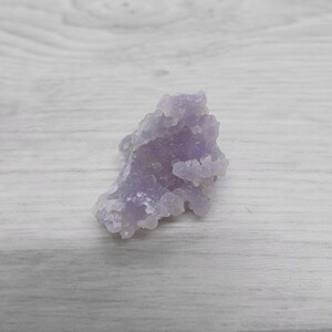 Calcedonia botrioidal o ágata de uva de Indonesia 11g a 56g